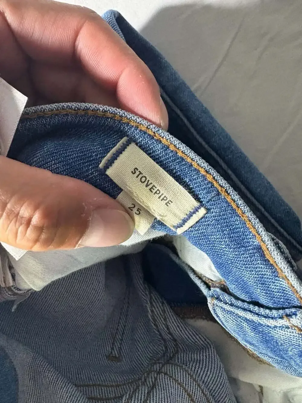 Madewell Stovepipe High-Rise Straight-Leg Jeans in Medium Blue Wash Size 25